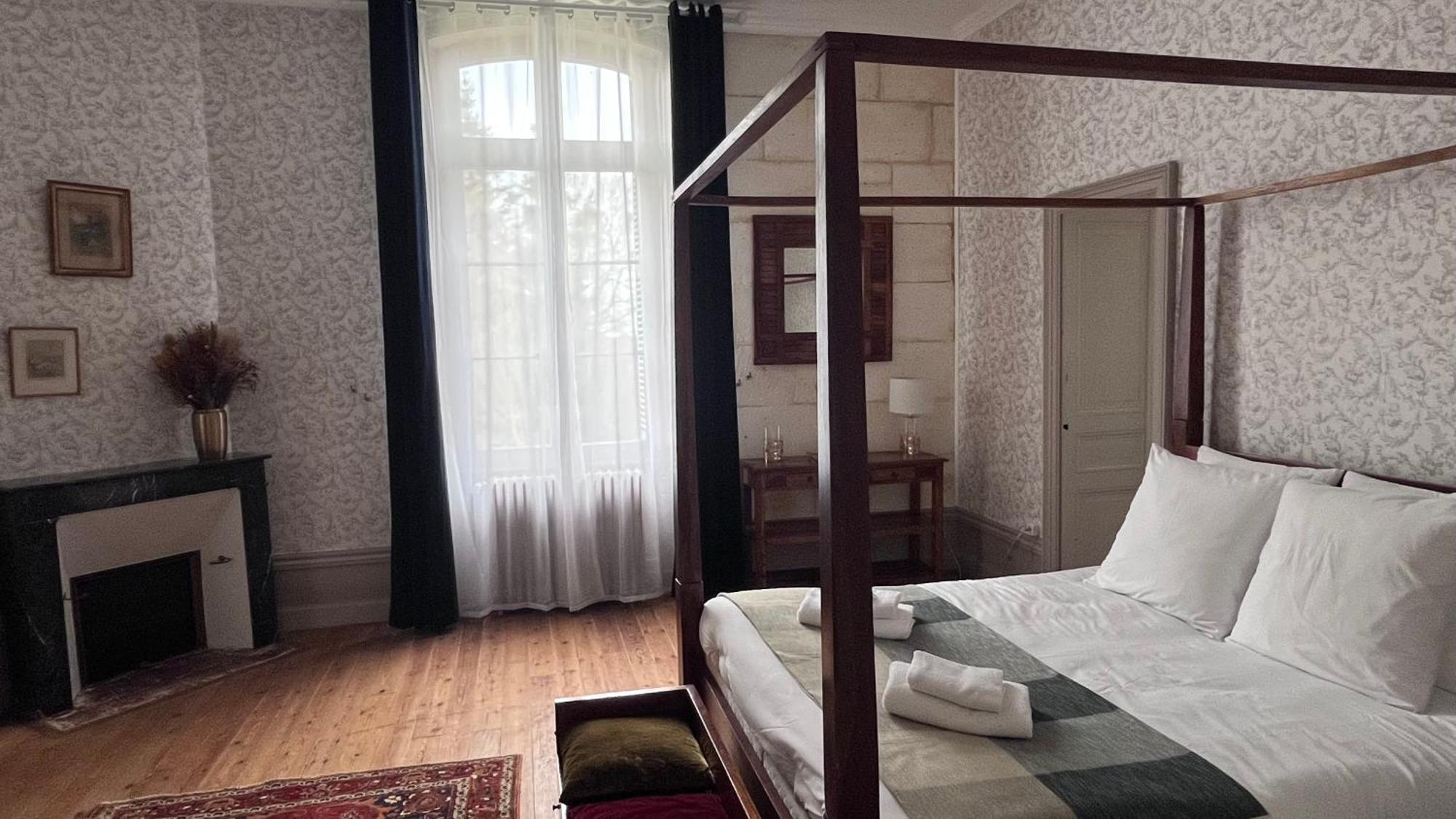 Bed and Breakfast Domaine Du Faure Chadurie Exterior foto